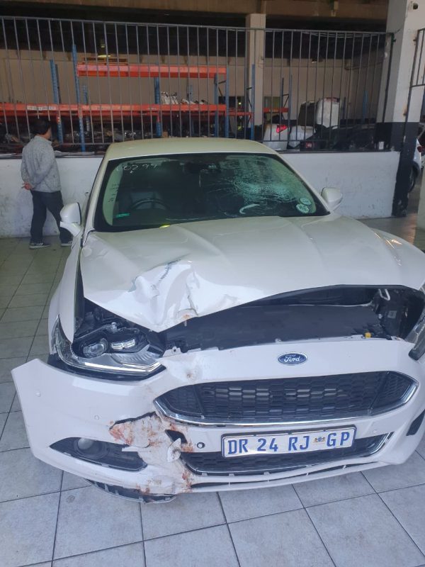 Ford- Fusion - Image 4