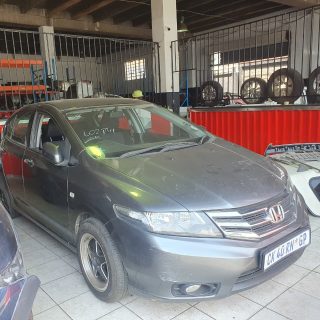 Honda-Ballade-2011
