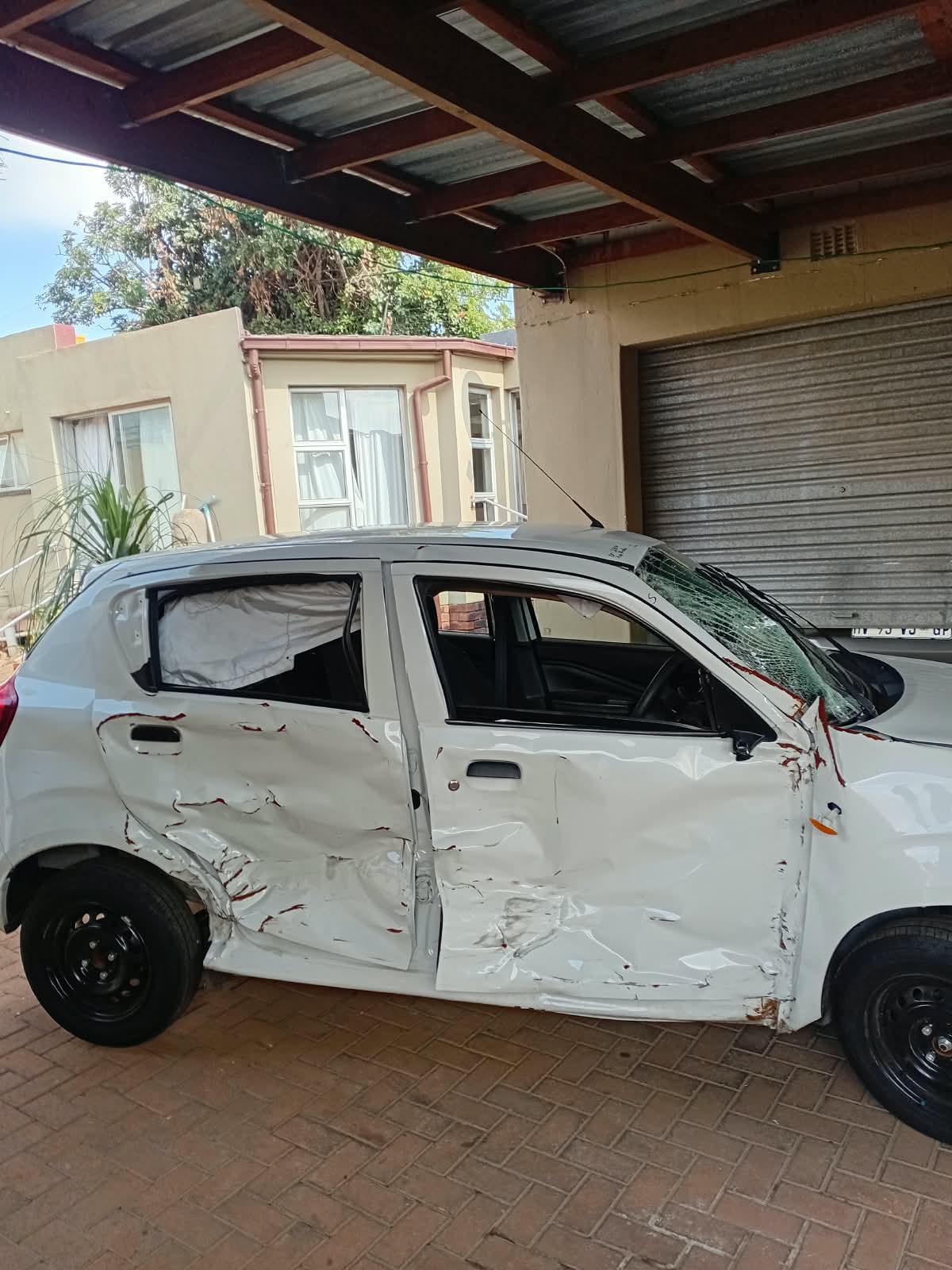 Toyota Vitz - Image 2